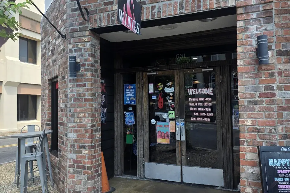 Fairley's Wings & More HATTIESBURG