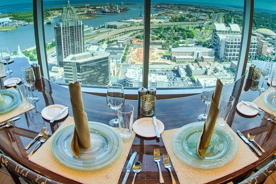 Dauphin’s | Casual Fine-Dining