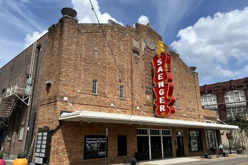 Saenger Theatre Hattiesburg
