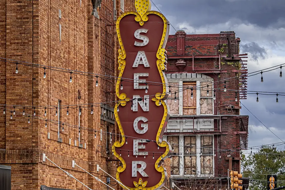 Saenger Theatre Hattiesburg